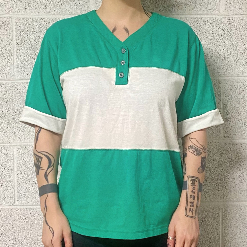 Whitefish Bay Green and White Vintage Baseball T shirt Size M